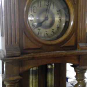 Ceas cu pendula si greutati