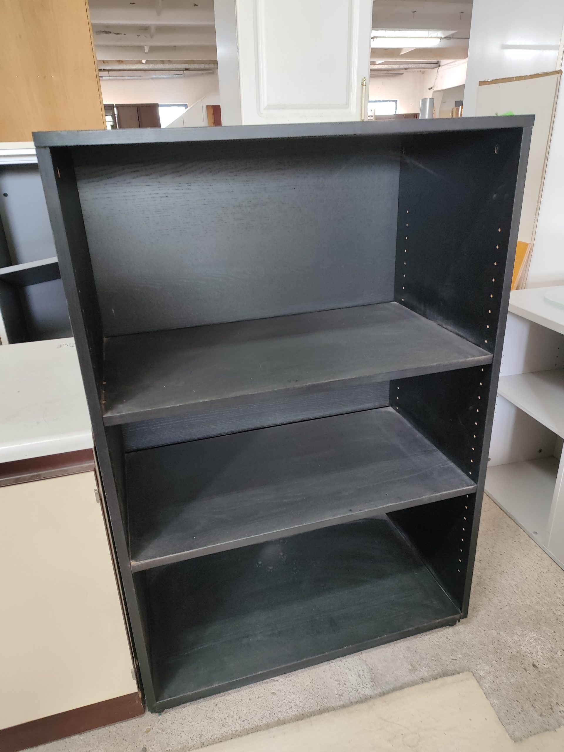 Etajeră neagră cu 2 polițe