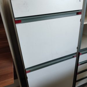 Dulap metalic cu uși