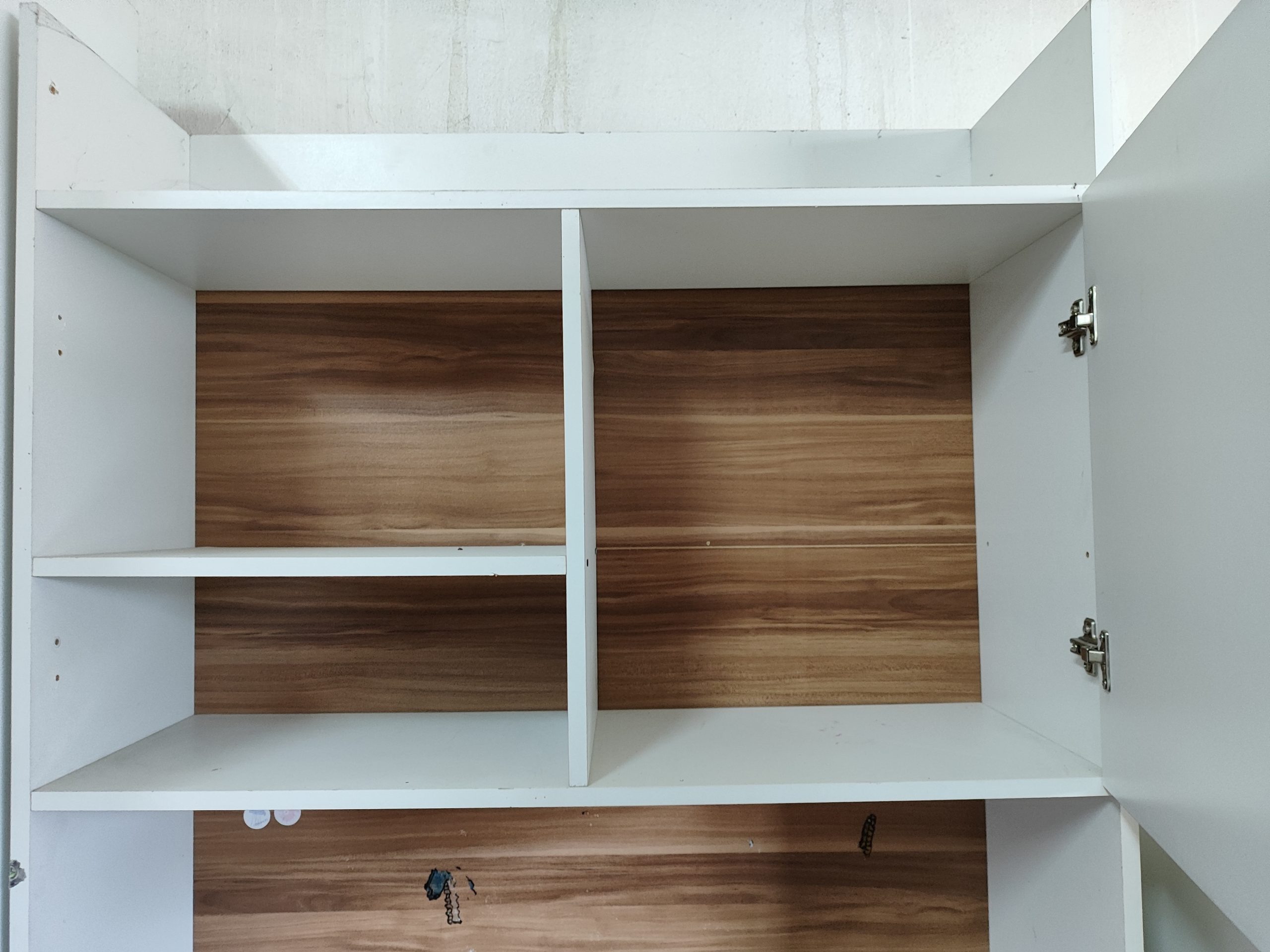 Birou cu spații de depozitare - Image 3