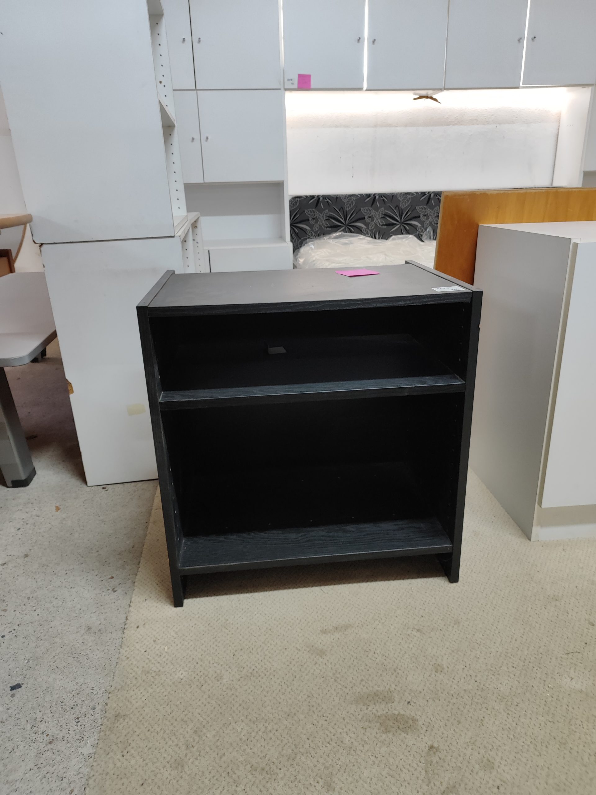 Comodă joasă neagră